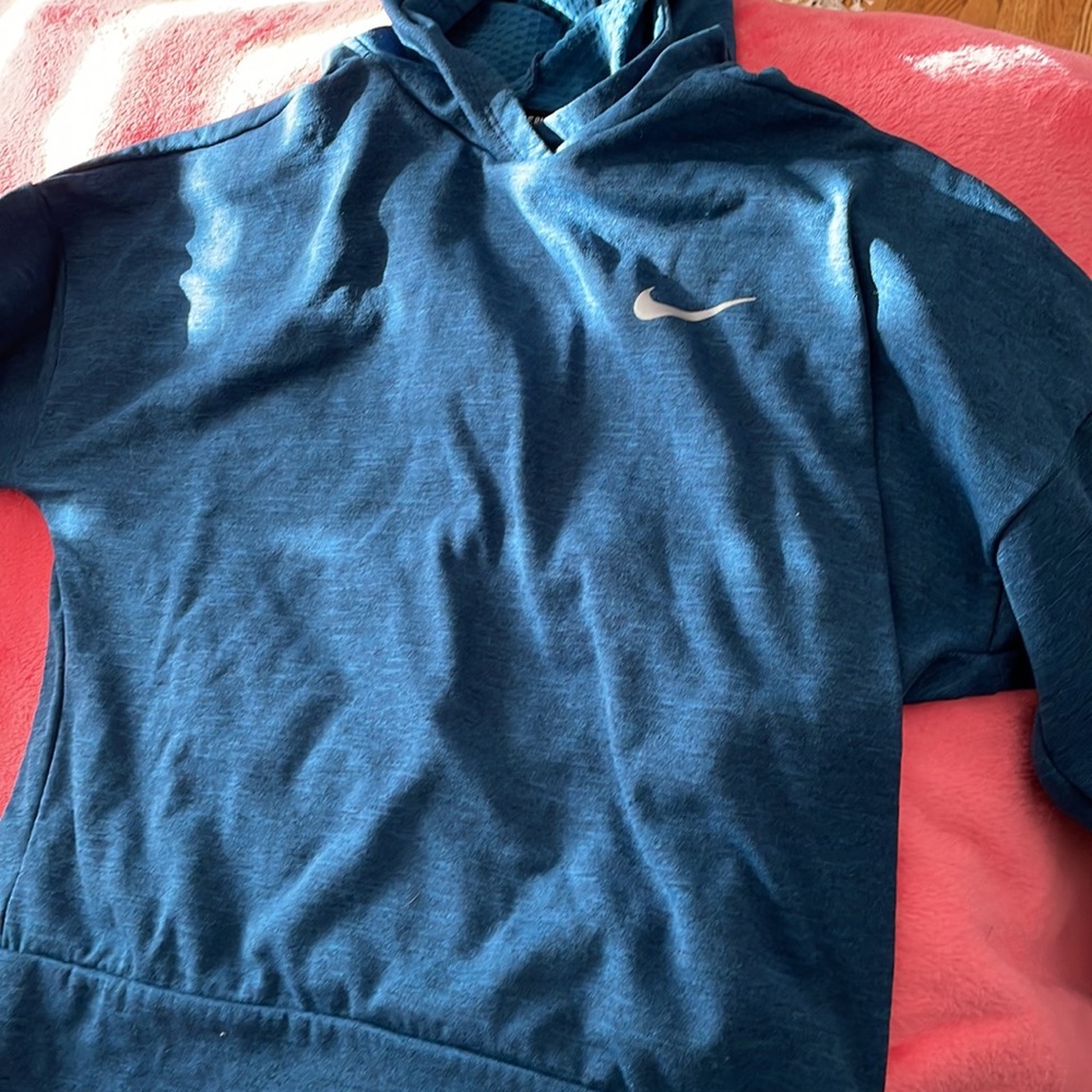 Nike hoodie - Picture 3 of 3